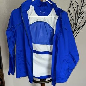 ATHLETA DETACHABLE HOODED RAIN COAT ZIP UP, SIZE XXS, BARELY WORN